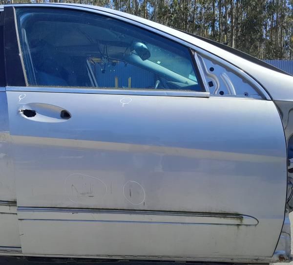 Porta frente direita MERCEDES-BENZ Classe R (W251, V251)