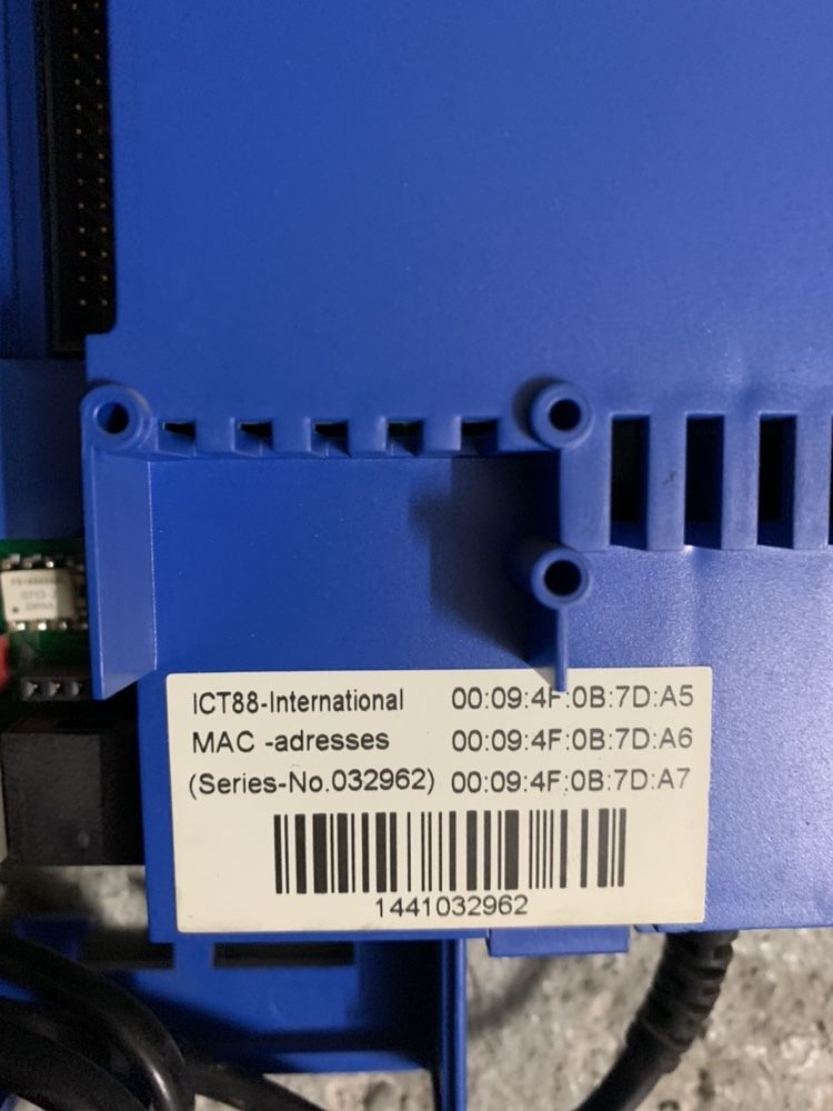 Centrala telefoniczna ISDN Elmeg ICT88