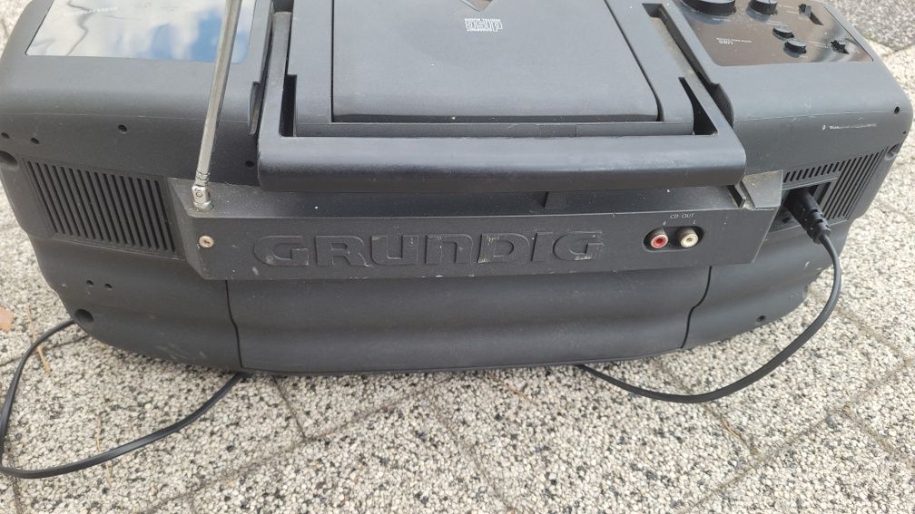 Radiomagnetofon Grundig RR70 CD