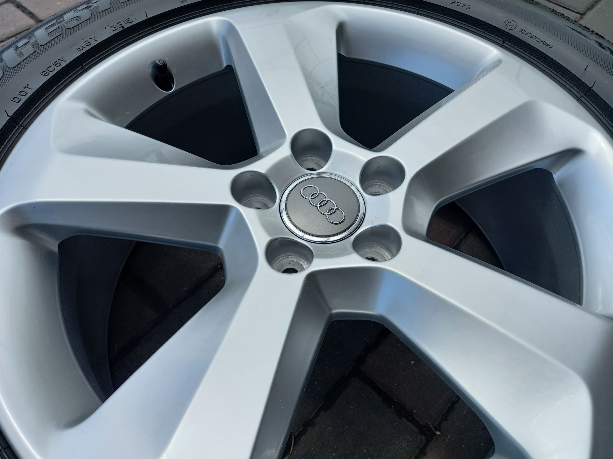 Koła , felgi Audi Q3 5x112 7J 18" ET 43 4 sztuki