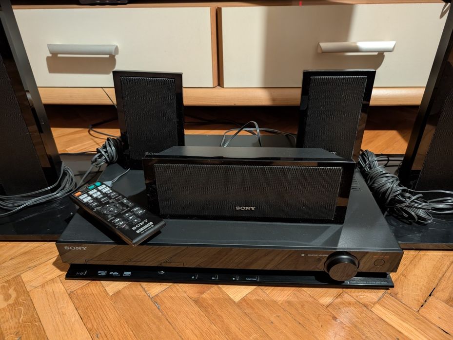 Kino domowe Sony SS-TS104 5.1 Komplet w super stanie