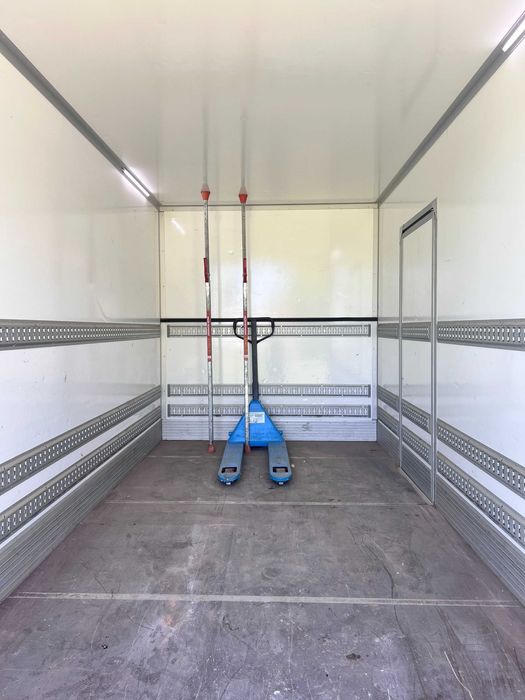 wynajem Renault Master (DOSTAWCZY) bez limitu km, winda