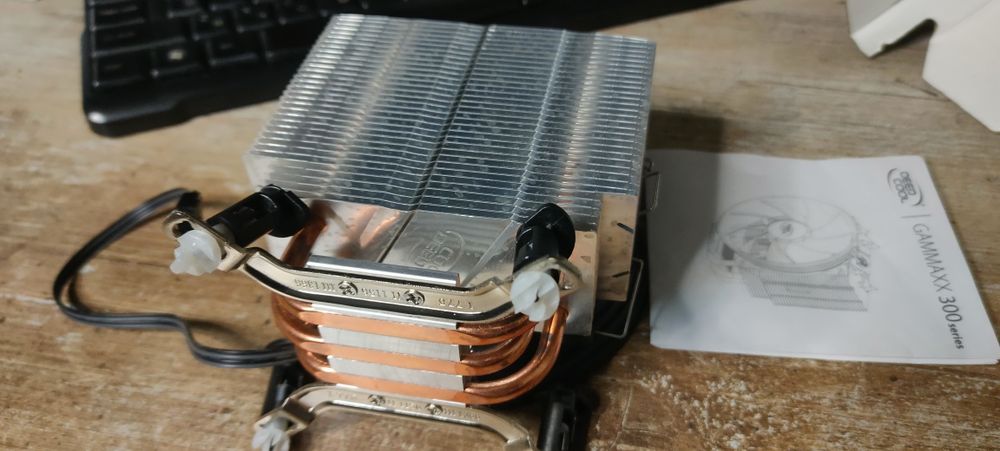 Кулер для процесора Gammax 300b з синьою підсвіткою