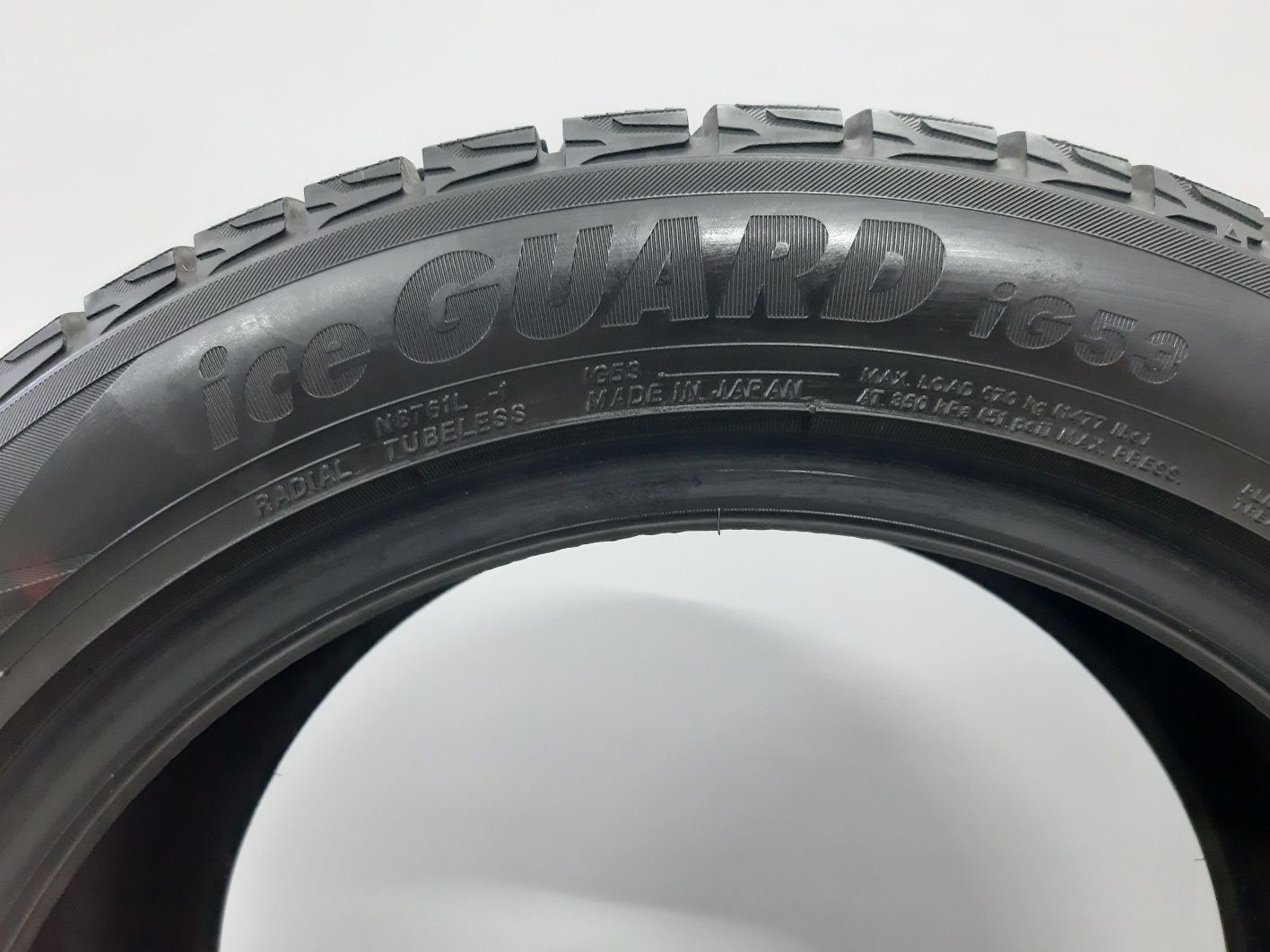 Зимова резина 225/50 R17 Yokohama ice guard ig53