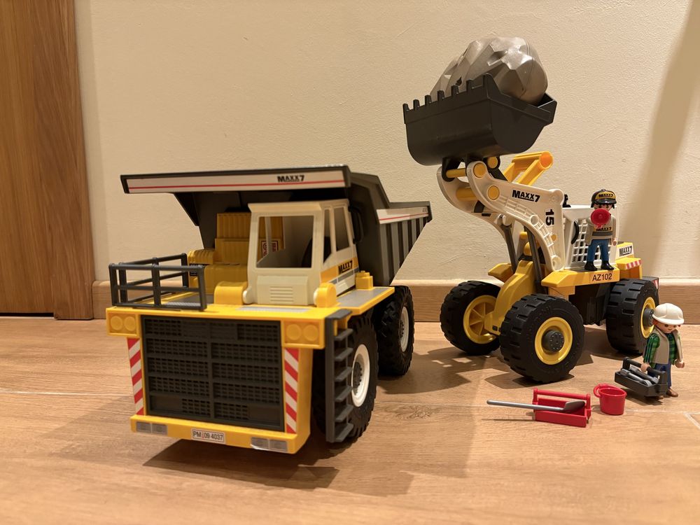 Playmobil camião e escavadora