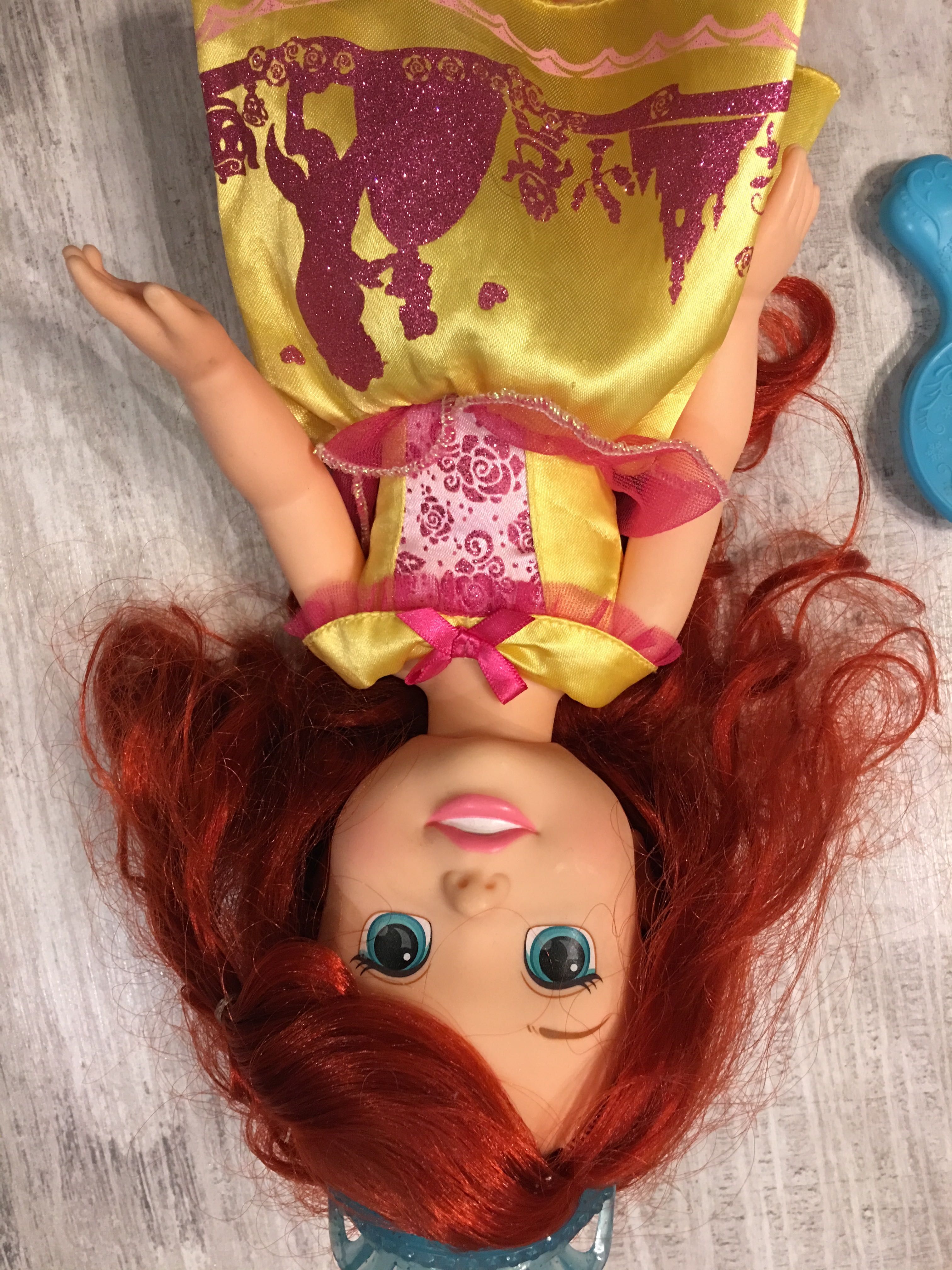 Duża lalka Arielka z Disneya