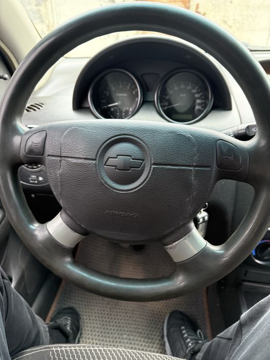 Продаю руль шевроле авео