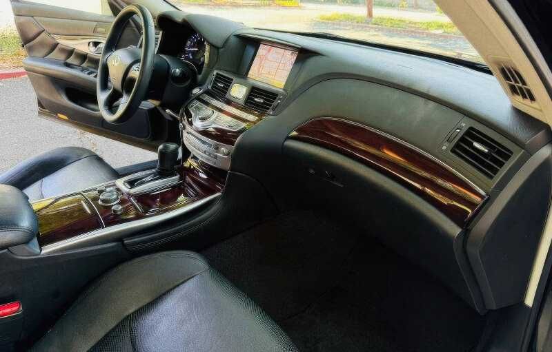 2015 Infiniti Q70L 3.7