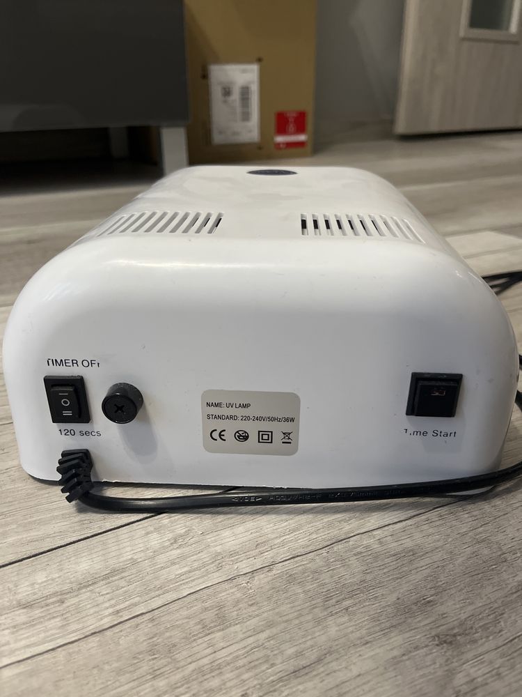 Lampa UV do paznokci