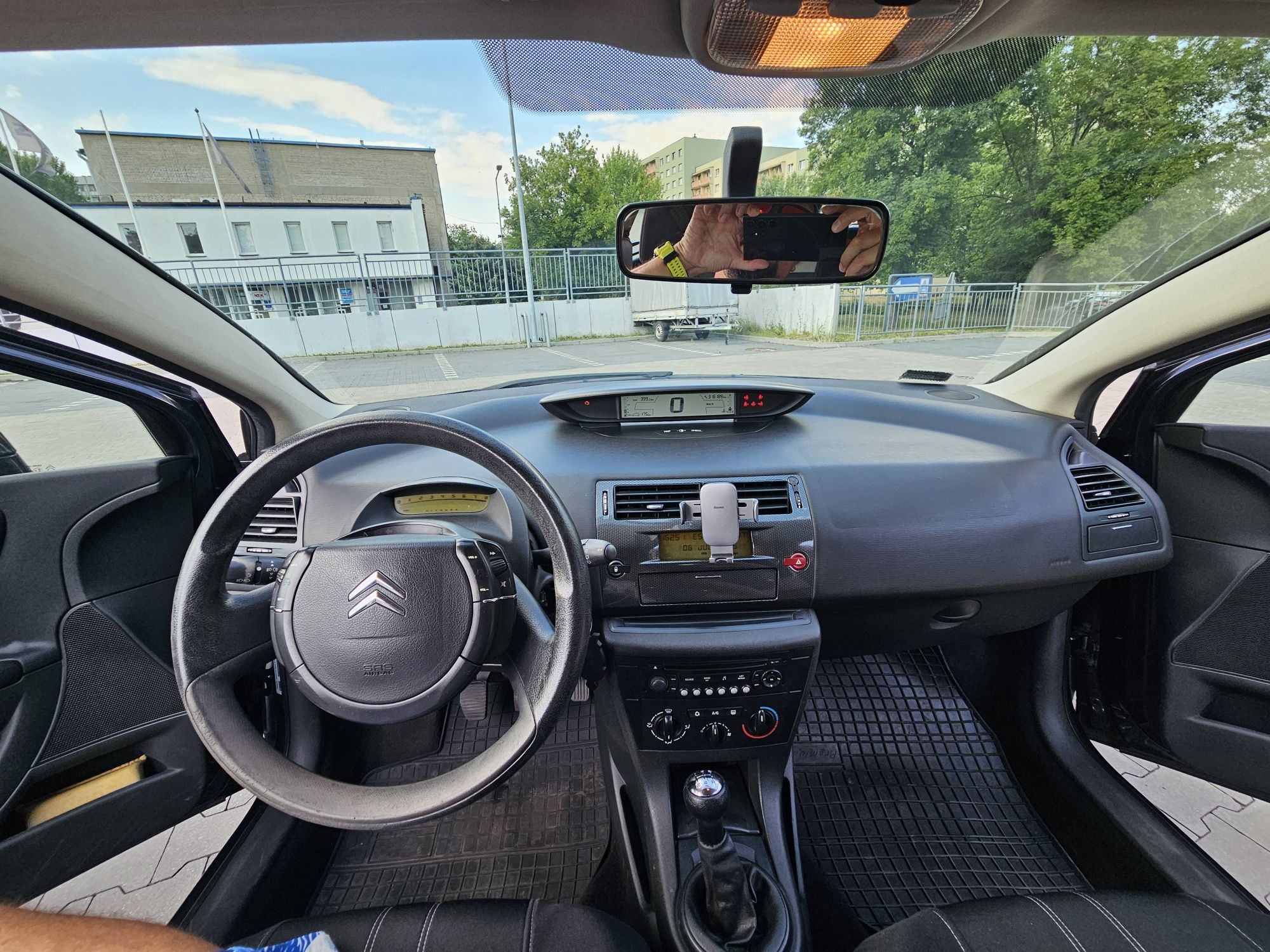 Citroen C4 hatchback