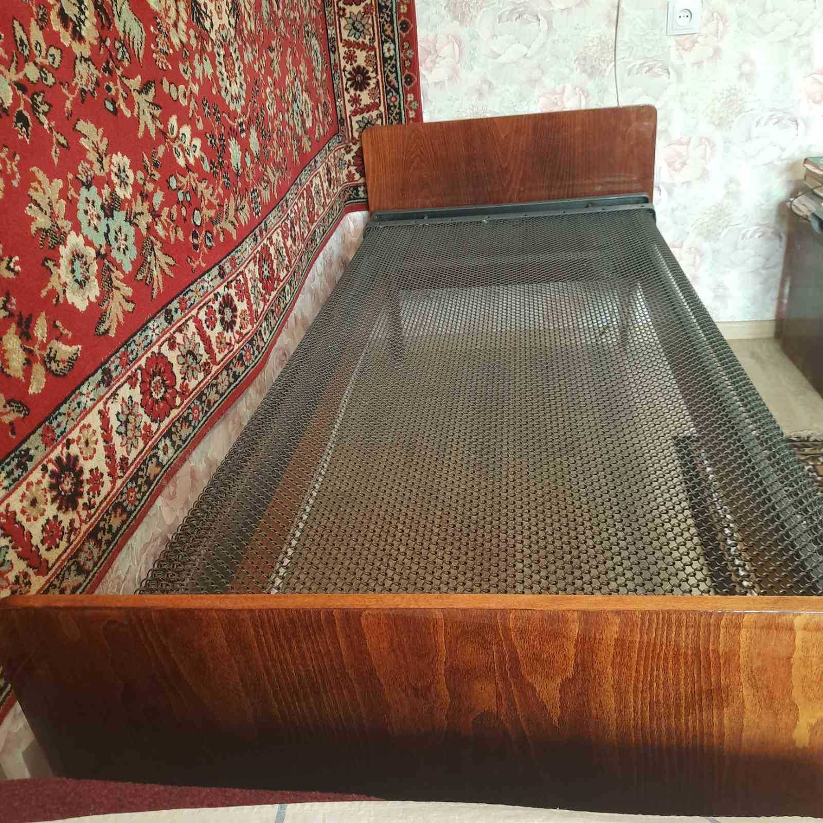 Ліжко полуторне б/в
