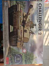 Rye Field Model RM-5062 Challenger 2 British MBT with workable track
