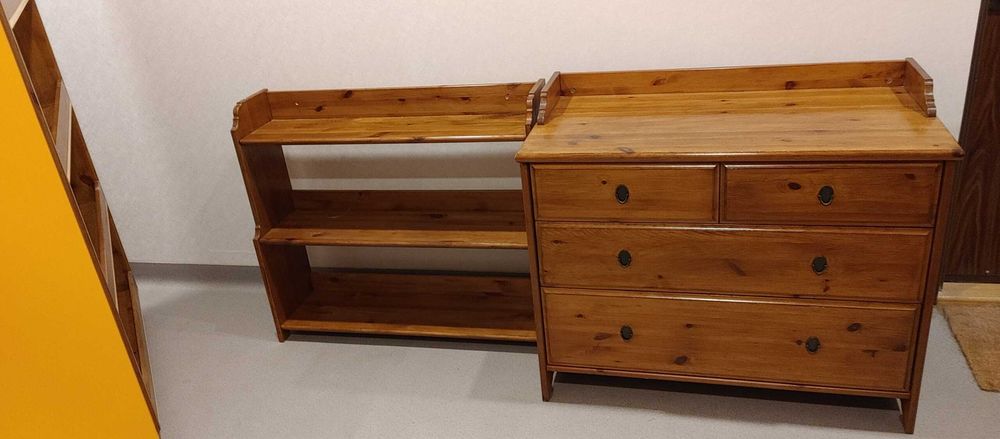 Kredens IKEA HEMNES-drewno naturalny kolor-FREDERICA-drewno akacja