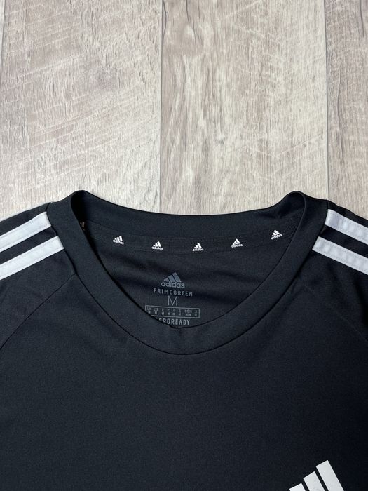 Футболка Adidas размер М оригинал спортивная чёрная адидас мужская