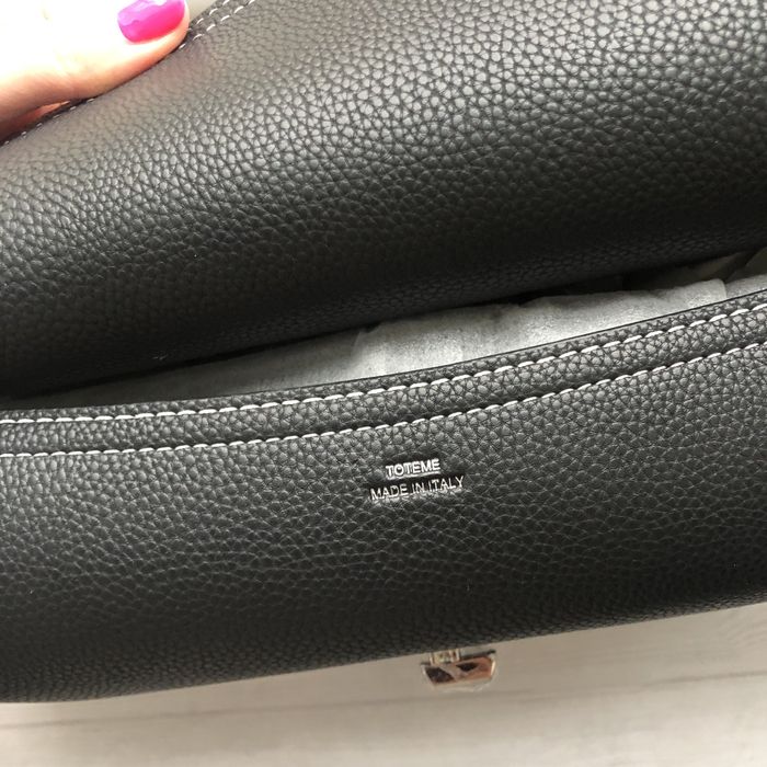 Сумка Toteme T-Lock чорна
