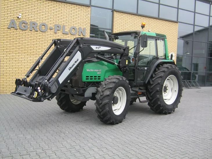 Valtra 8050