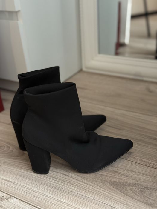 Жіночі туфлі на каблучку