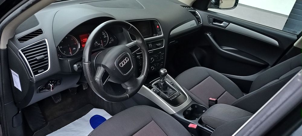 Sprzedam bardzo ładne Audi Q5 2.0 TDI sprowadzone z Holandii