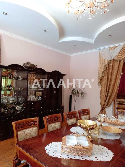 Продам 2 дома современной постройке, полный пакет документов.