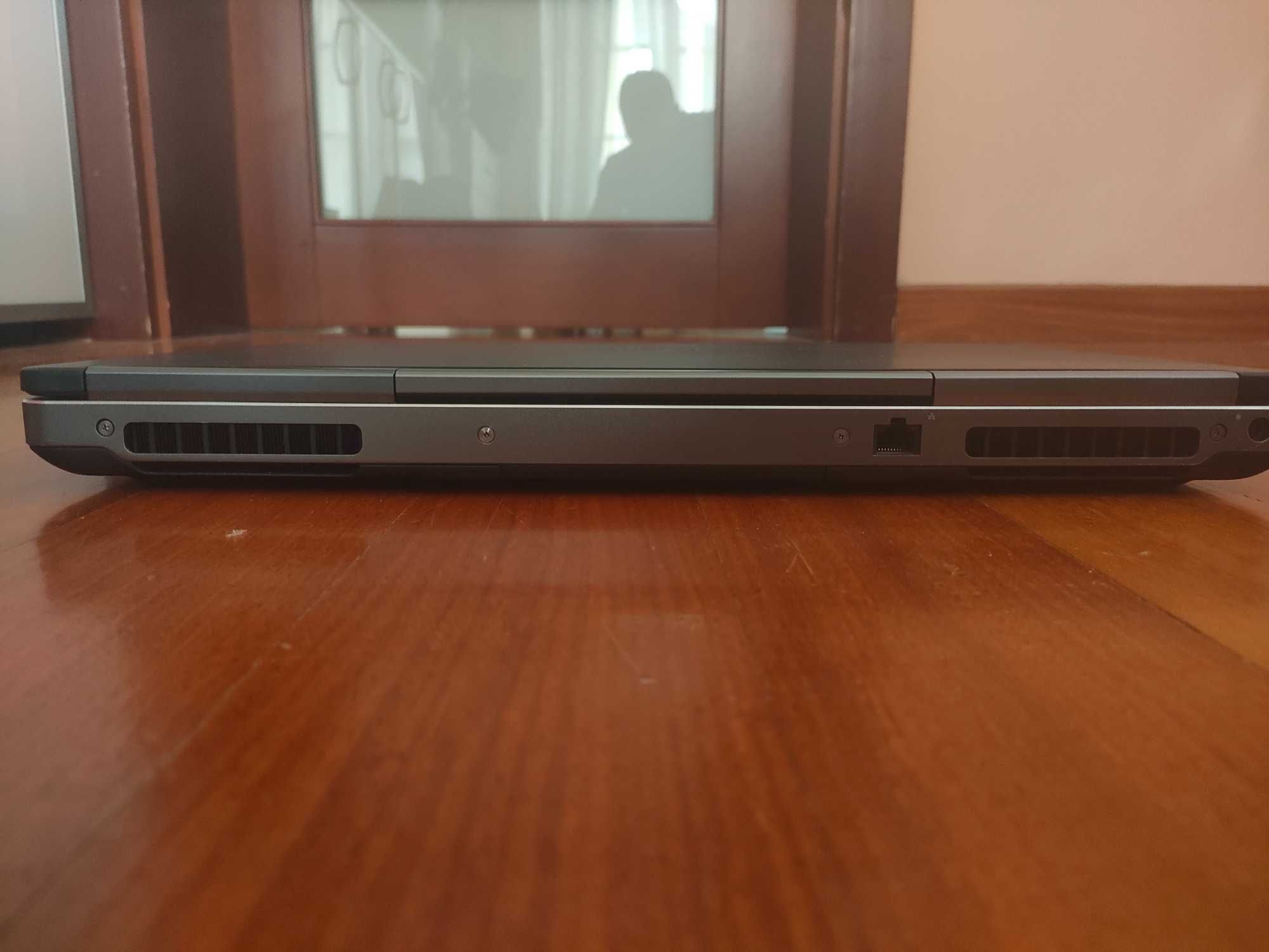 Dell Precision 7710 32GB 1TB 1000GB SSD FULL HD Intel Xeon