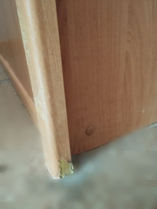 Висока шафа/тумба/комод  для одягу