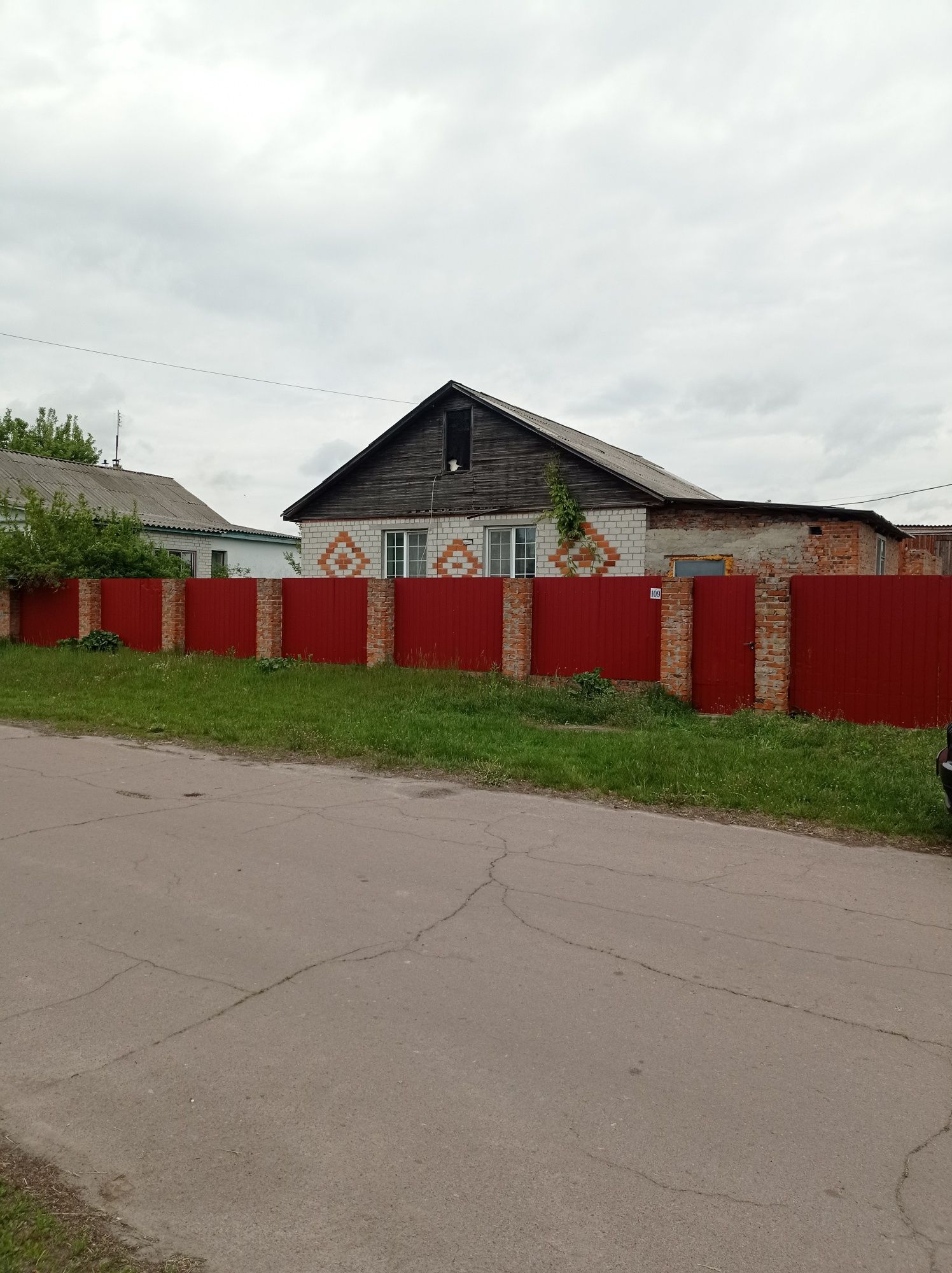 Садиба біля річки Десна. Село Слабин. Є-ВІДНОВЛЕННЯ.