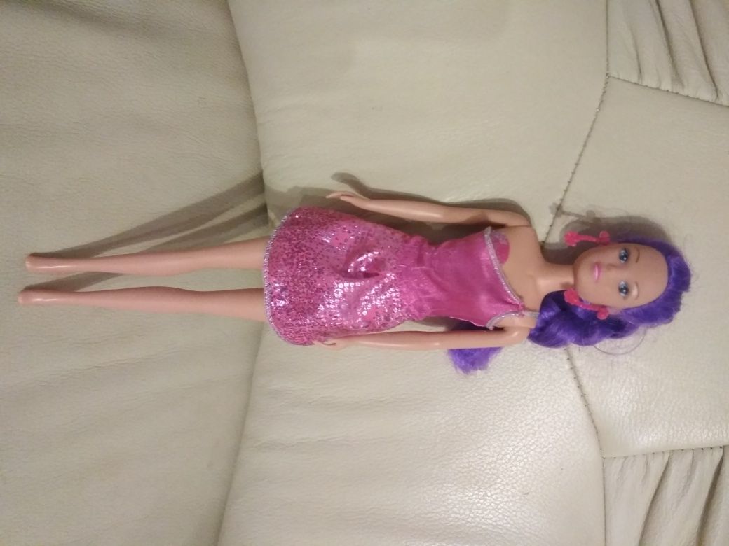 Lalka Barbie zabawka
