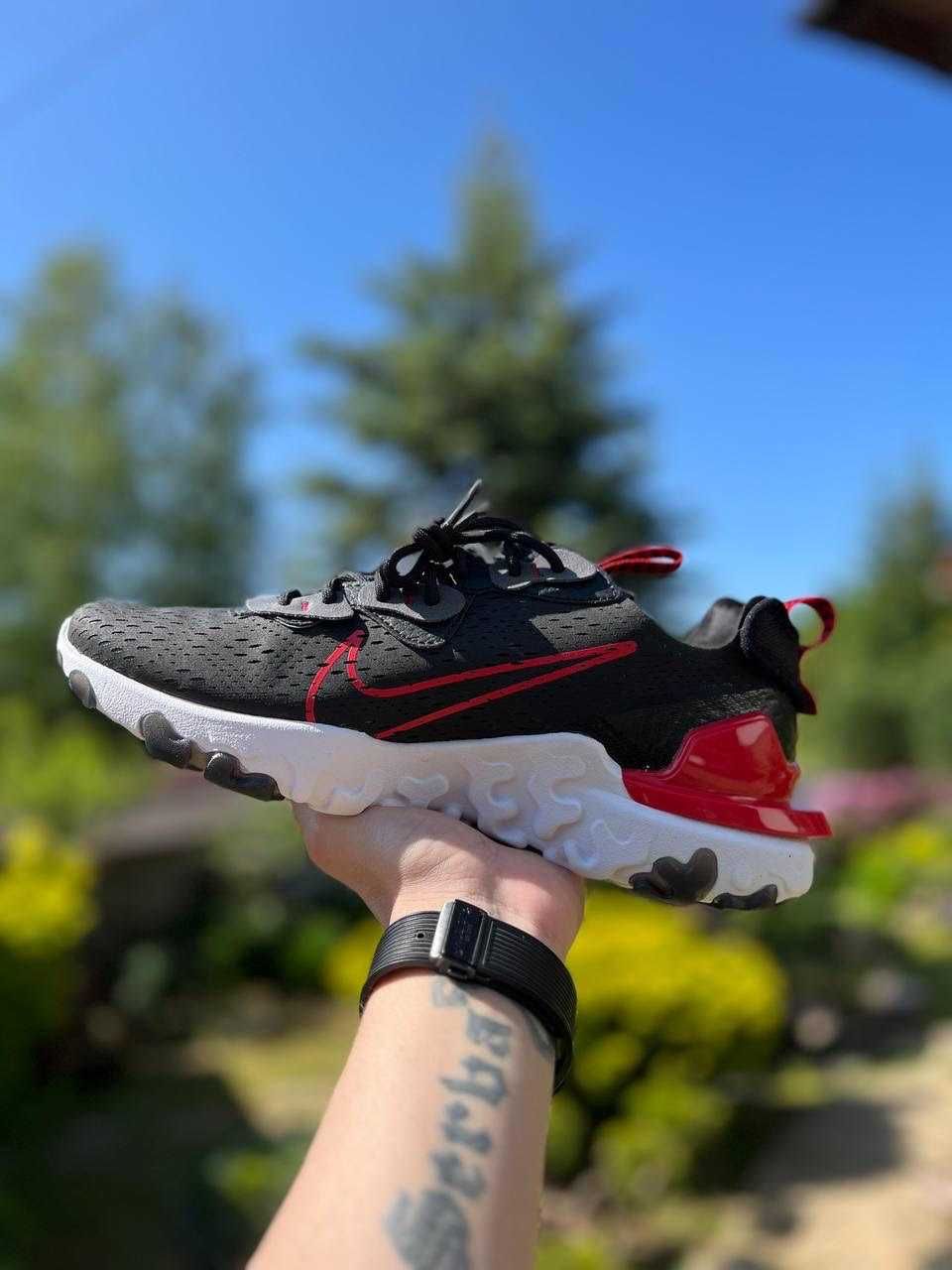 Кросівки Nike React