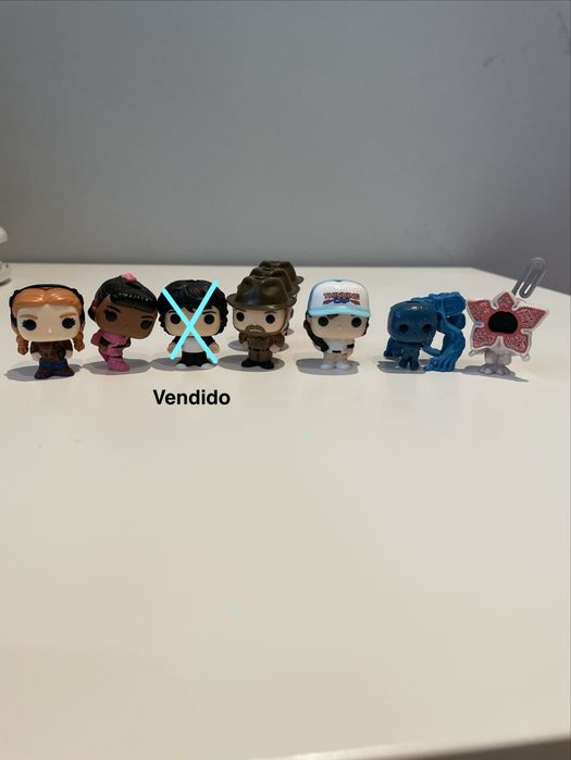 Stranger things kinder joy