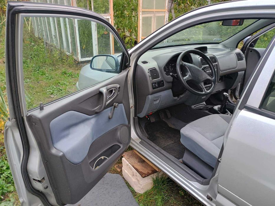 Mitsubishi Space Star Скло стекло замок молдінг карта дверей двери