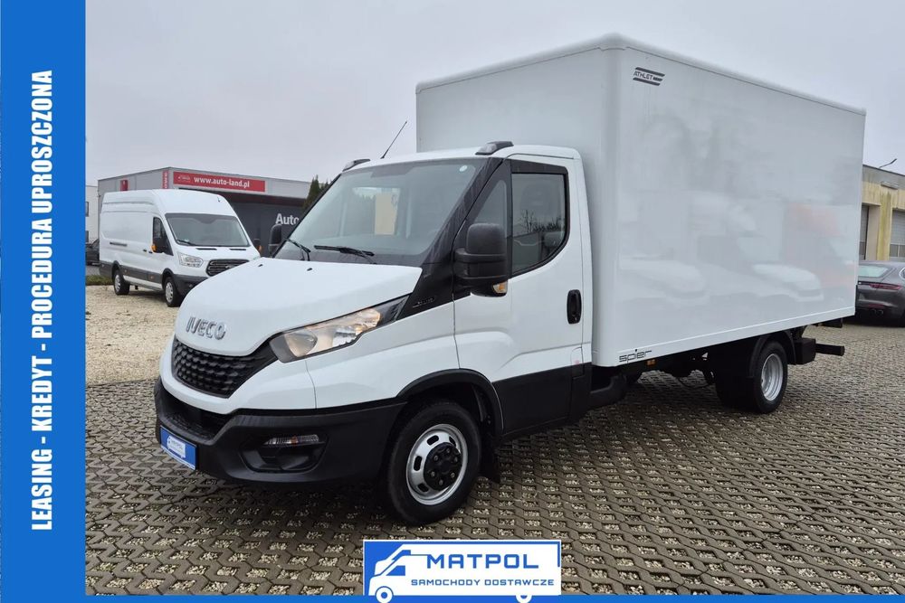 Iveco Daily 35C16, kontener 4.40m, winda 750KG  klimatyzacja, KAT.B, bliźniaki, r.osi 4.10m, 3.5T, el. lusterka