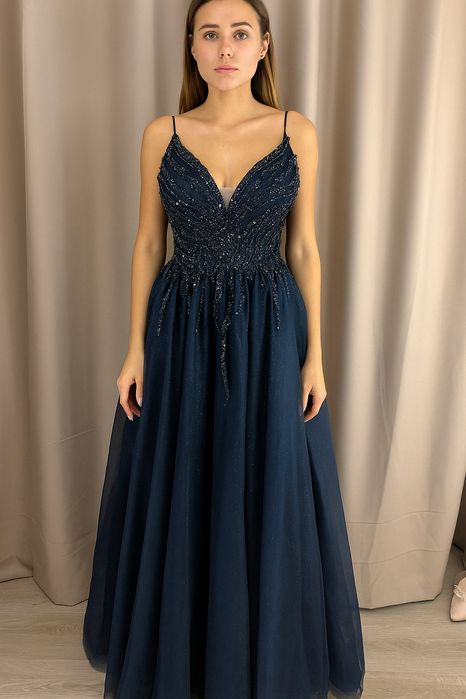 Випускні плаття.