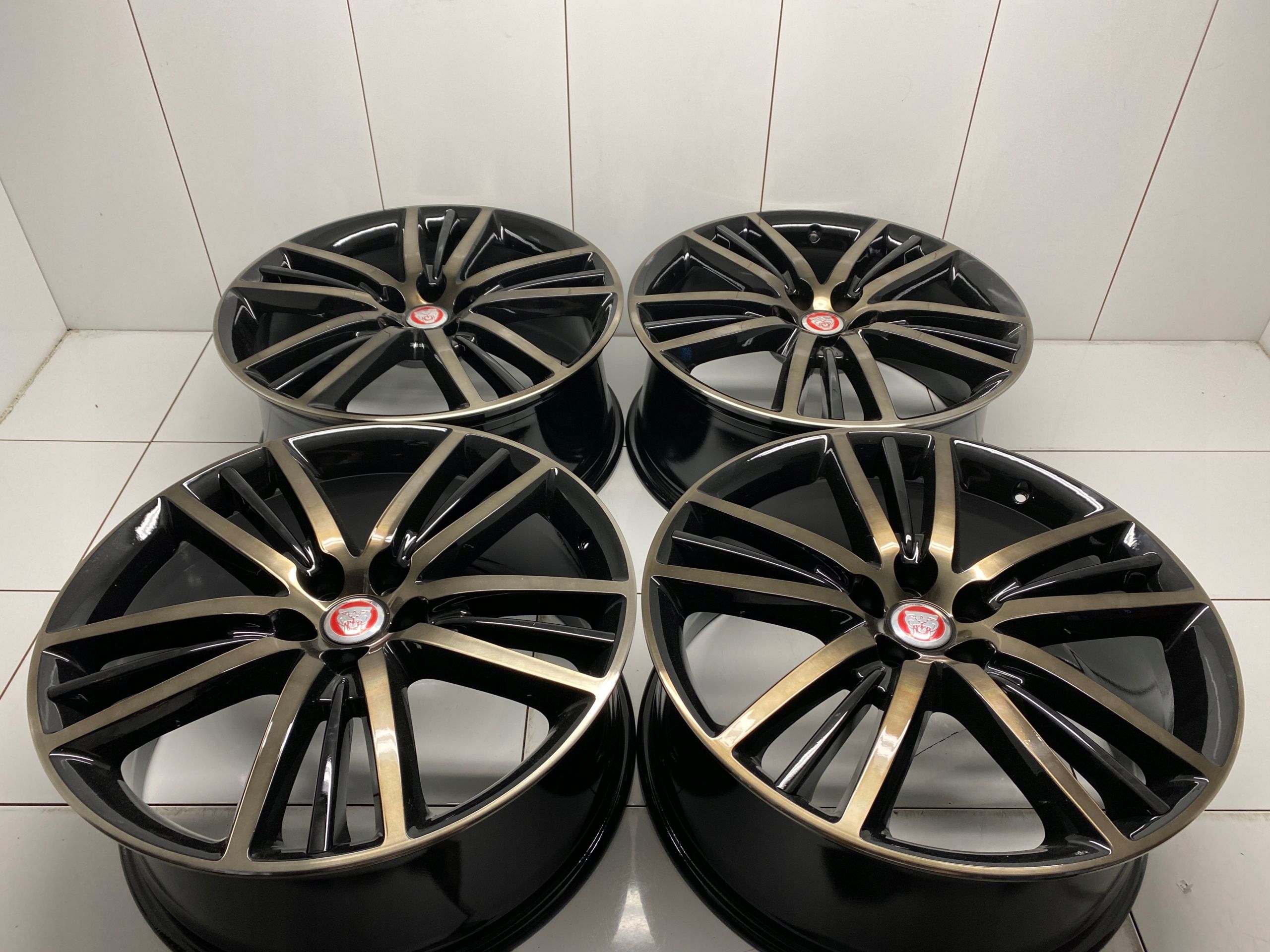 Felgi 20 Jaguar xf xj f Pace 8.5 ET49 Idealne Oem