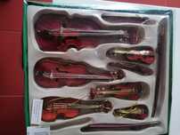 Violinos em miniatura