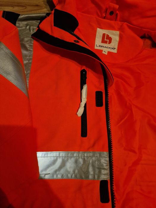 Kurtka  L.BRADOR