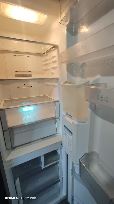 Вместительный  холодильник LG No Frost 200 см в хорошем б у состоянии