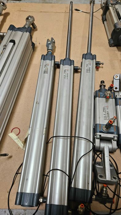 siłowniki pneumatyczne różne rodzaje