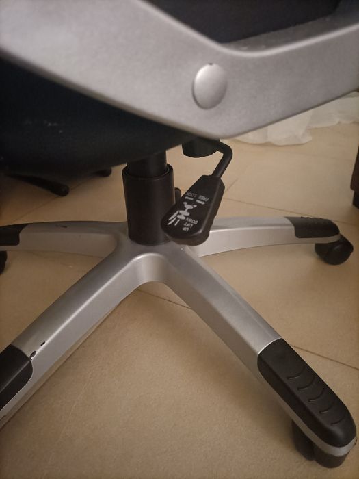 Cadeira Gaming CXT em Pele