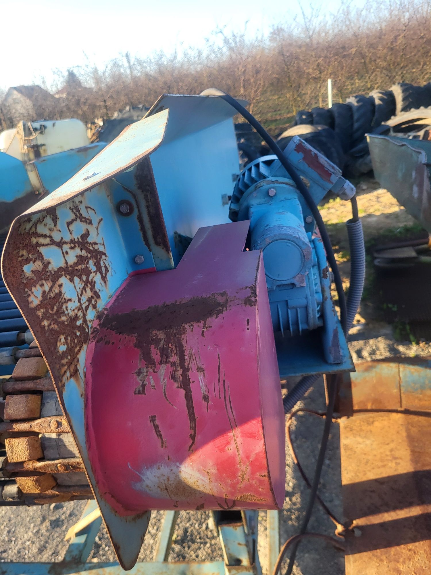 Podajnik,separator do kartofli,warzyw w bardzo dobrym stanie