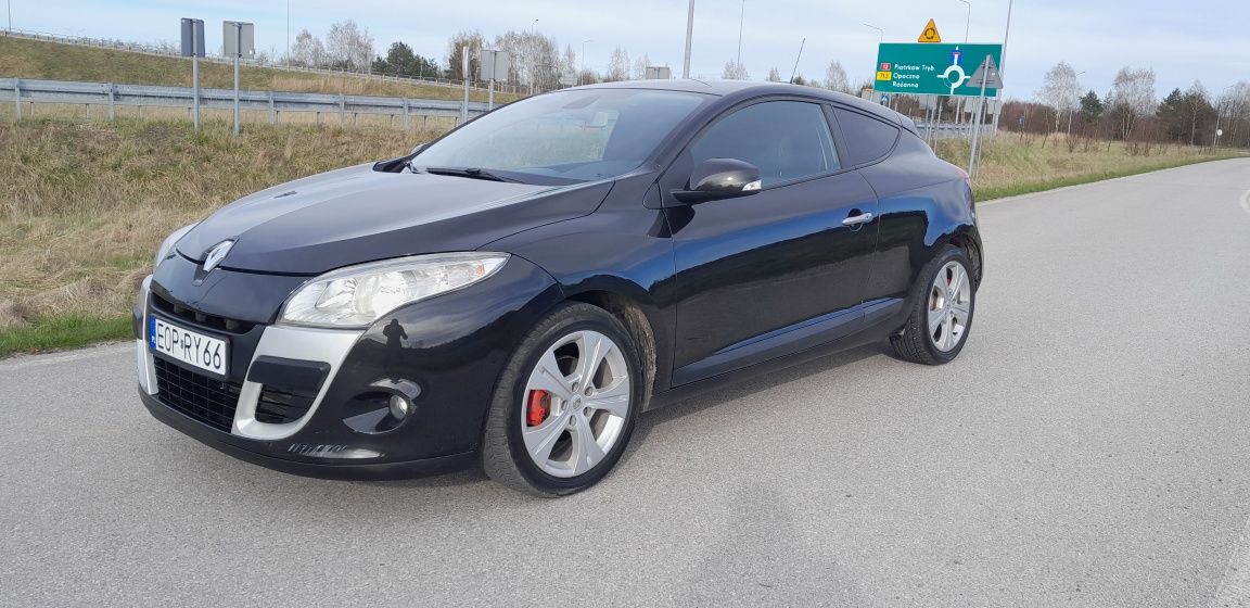 Renault Megane III Coupe 1.6 16v 110kM