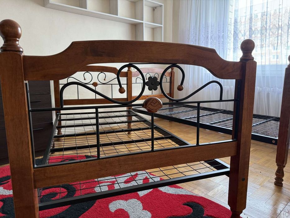 Продам ліжко 90/200 
Усі деталі