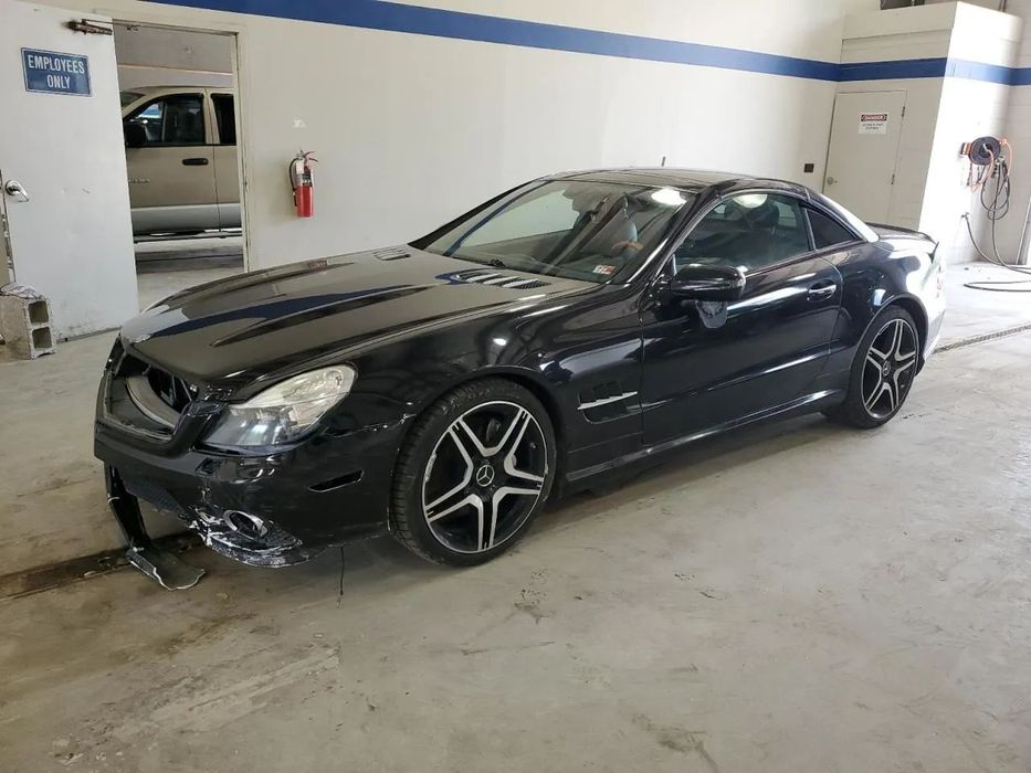 Mercedes-Benz SL V8, 388 koni, pakiet AMG, symboliczna szkoda