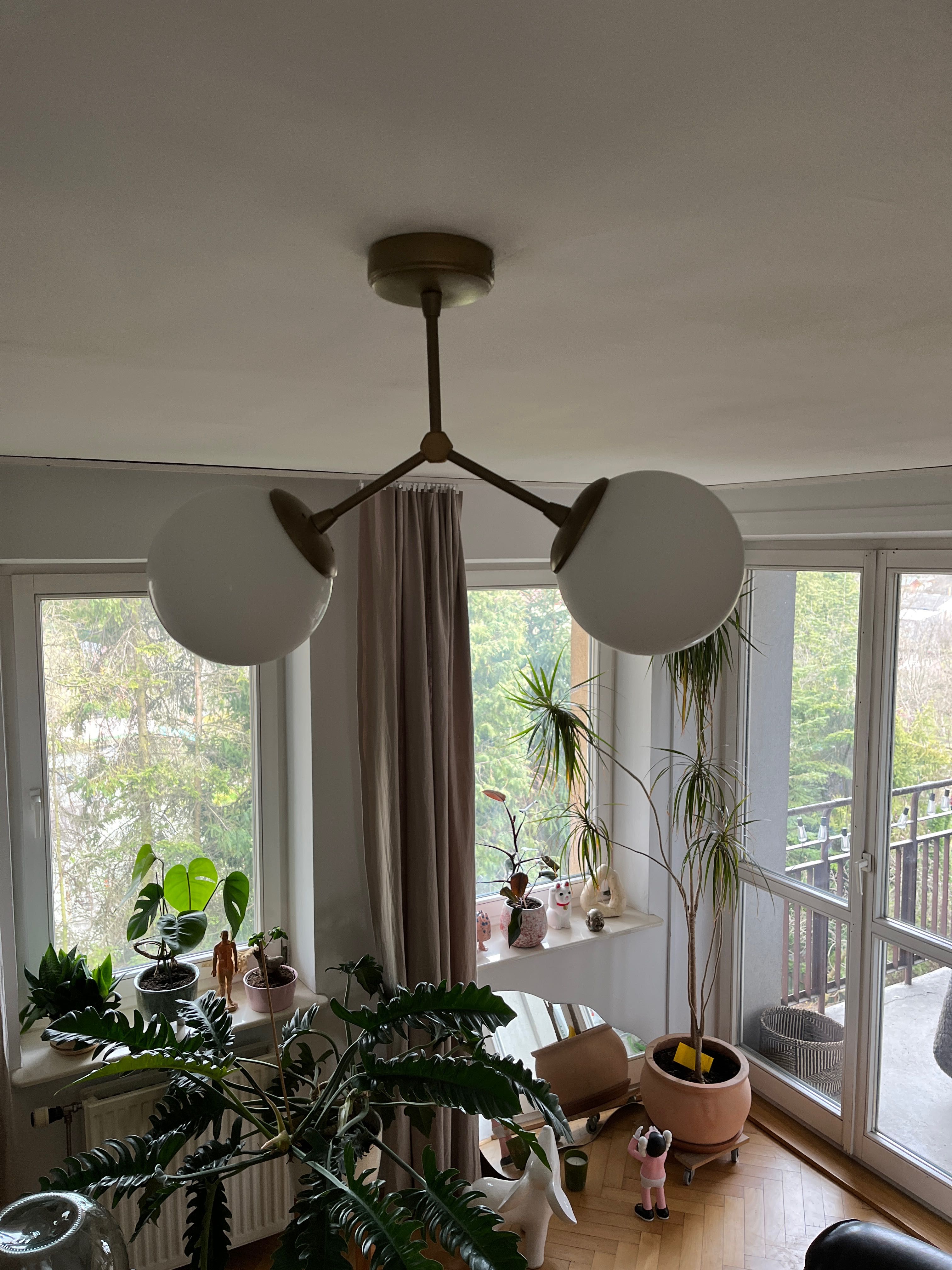 Lampa  kinkiet złota Opviq Damar Mleczne Kule model 6332