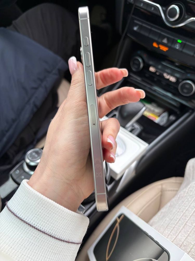 ИДЕАЛ!!! IPhone 16 Pro Max natural titanium физ. сим, 100% АКБ