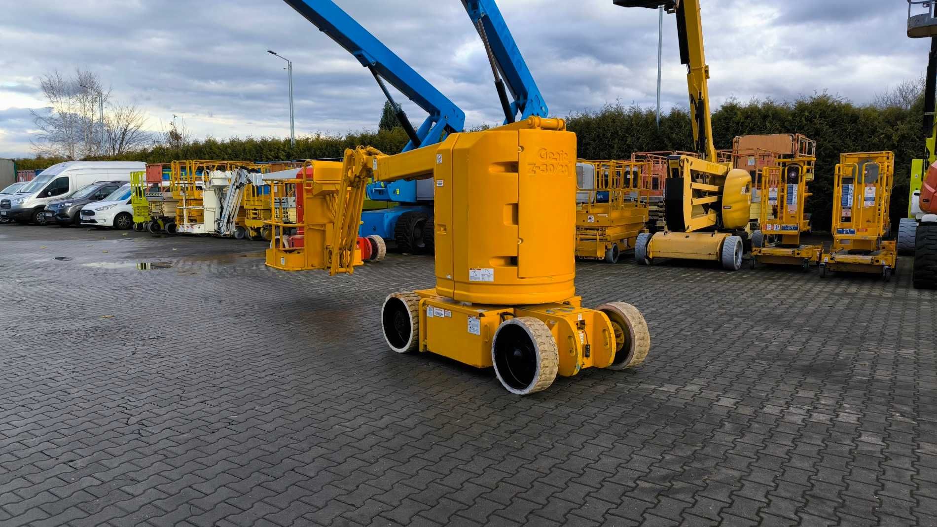 Podnośnik koszowy Genie Z 30/20 N RJ rok 2010 cena 44900 netto