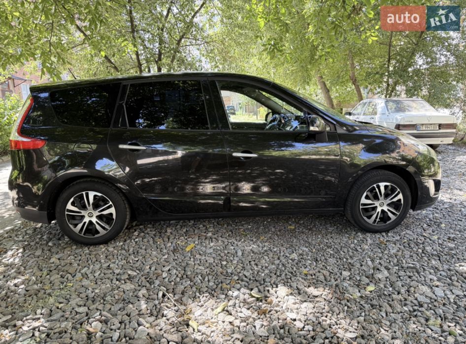 Продам Рено Меган Сценік