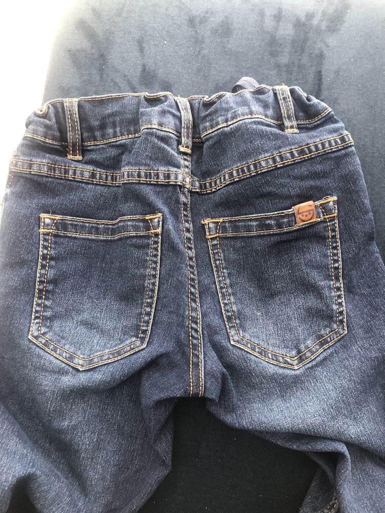 Spodnie jeansowe r.140