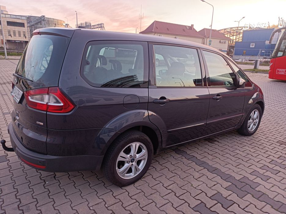 Bus Van 7 osobowy Wynajem Wypożyczenie Ford Galaxy
