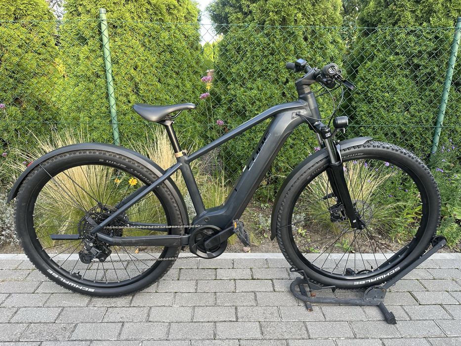 Sprzedam rower elektryczny Cube Smart Bosch