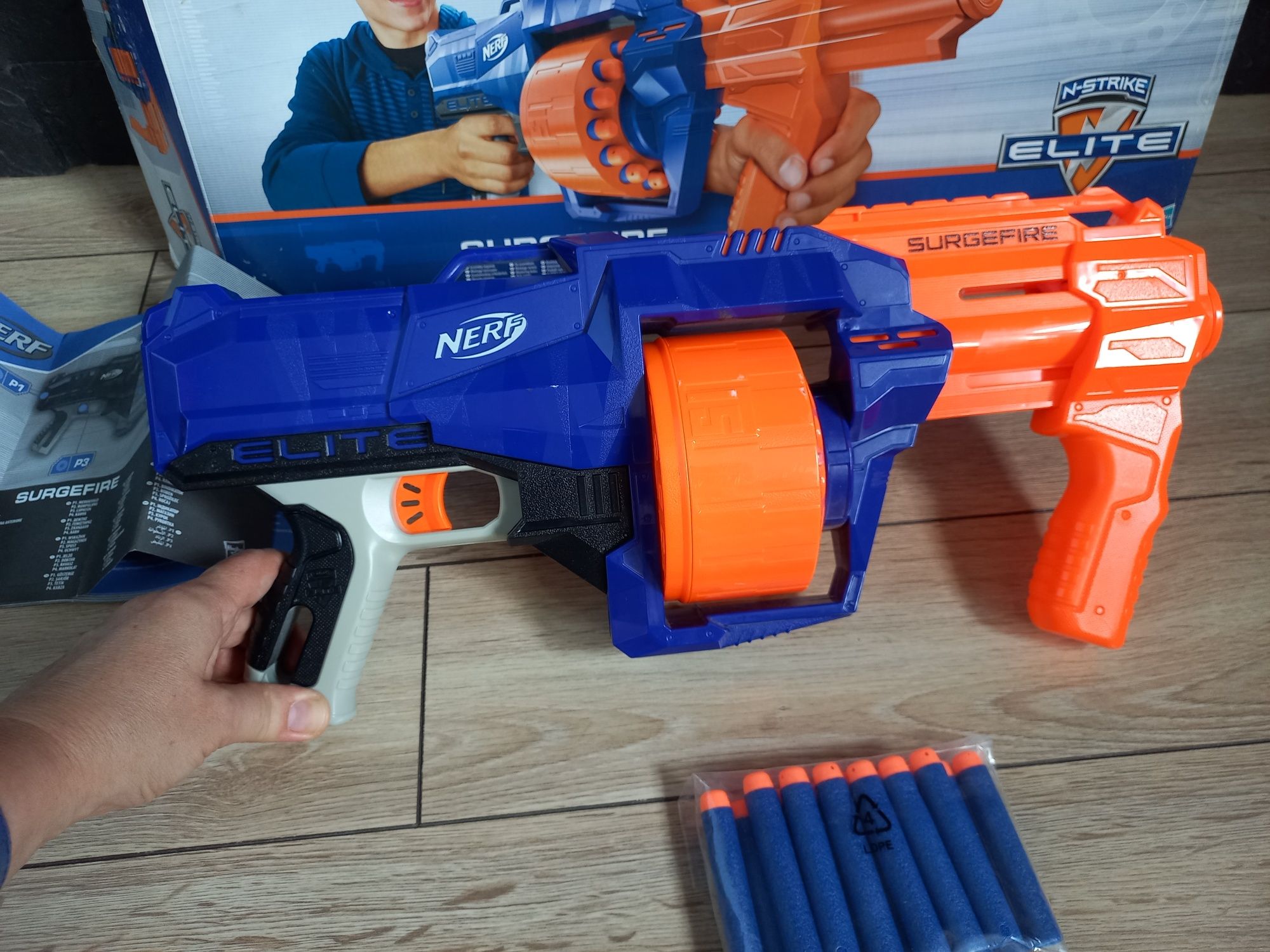 Nerf N-Strike Elite Wyrzutnia SurgeFire E0011 Hasbro 21 now. strzałek